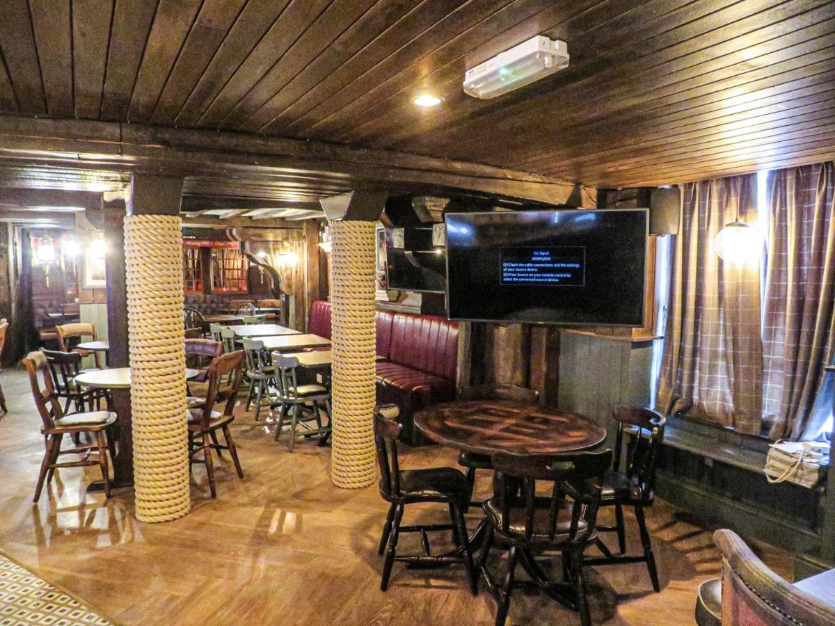 The Spice Ship Weymouth Exterior foto
