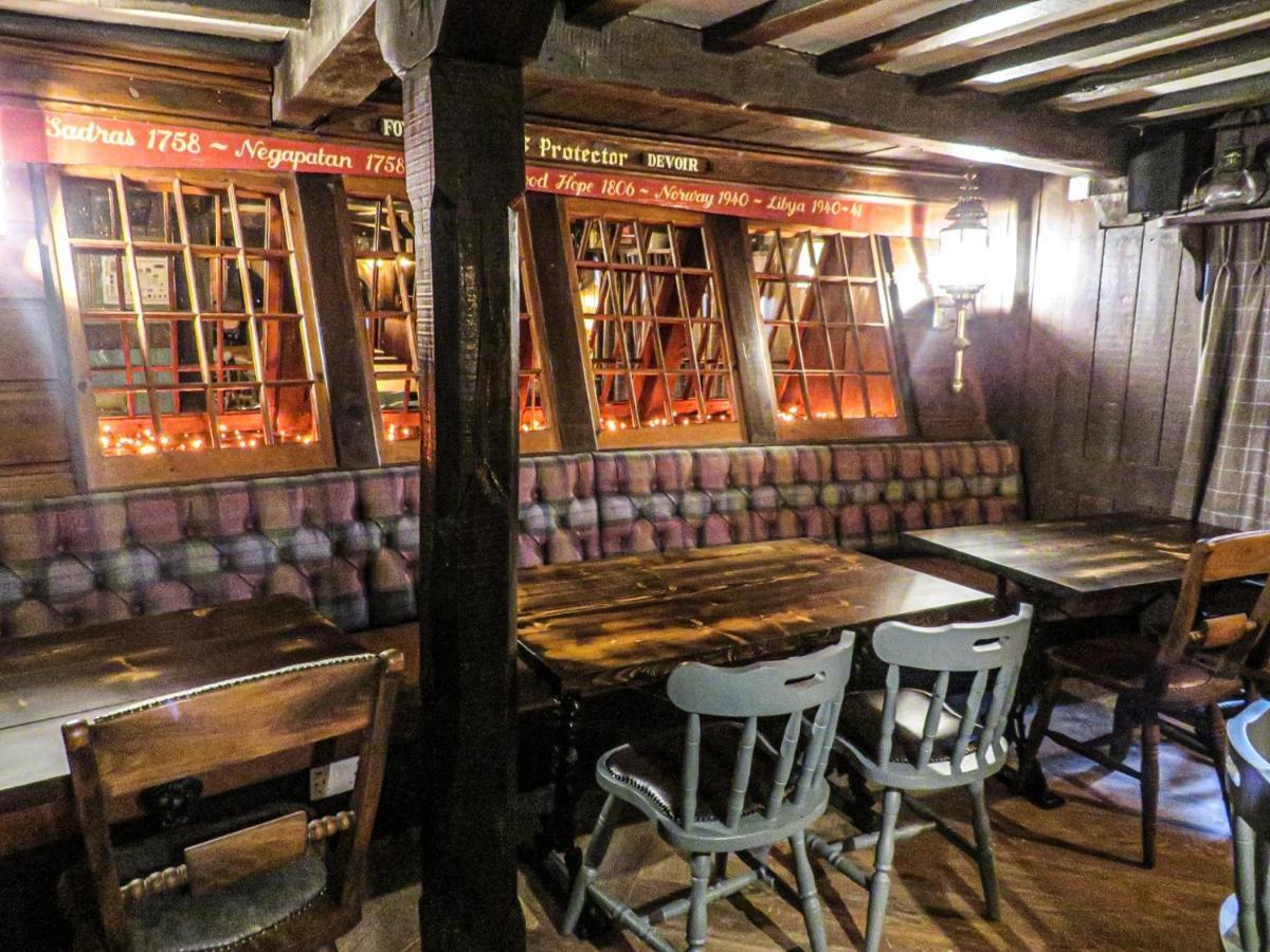 The Spice Ship Weymouth Exterior foto